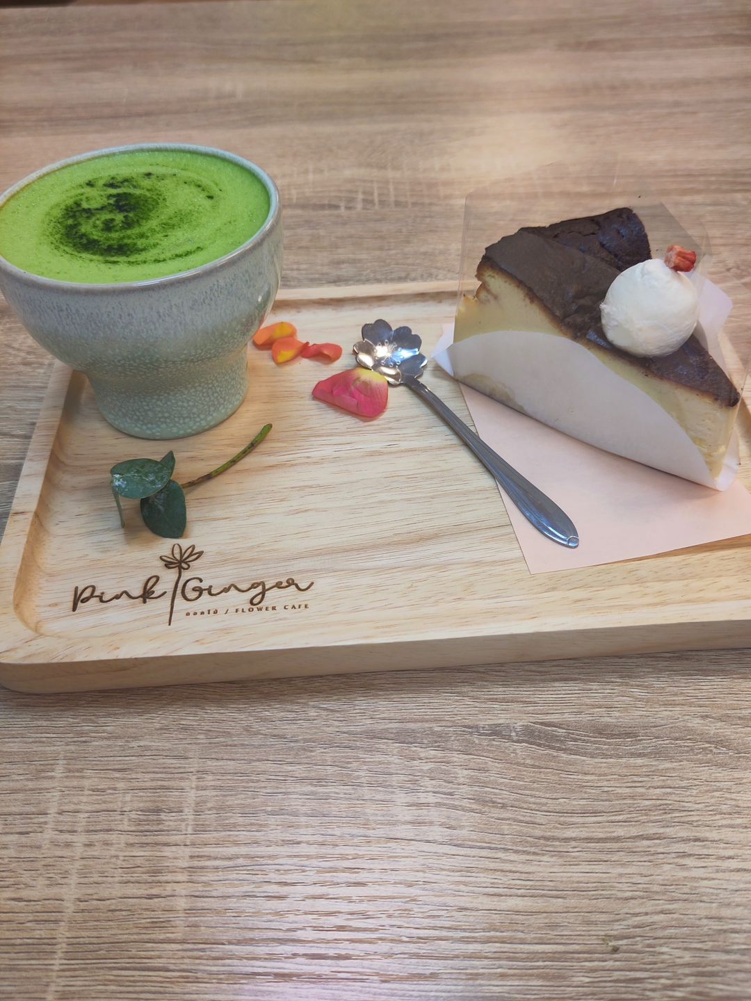 Matcha Latte, Vanilla Cheesecake